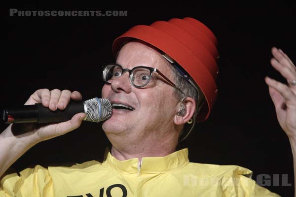 DEVO - 2008-06-03 - PARIS - Espace Charlie Parker - Grande Halle - 